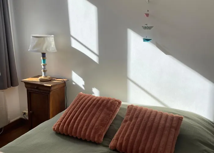 Vancouver Apartment Honfleur